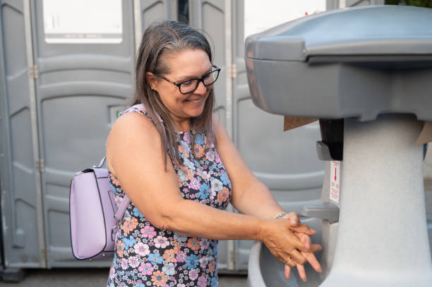 Best Portable bathroom rental  in Grundy Center, IA